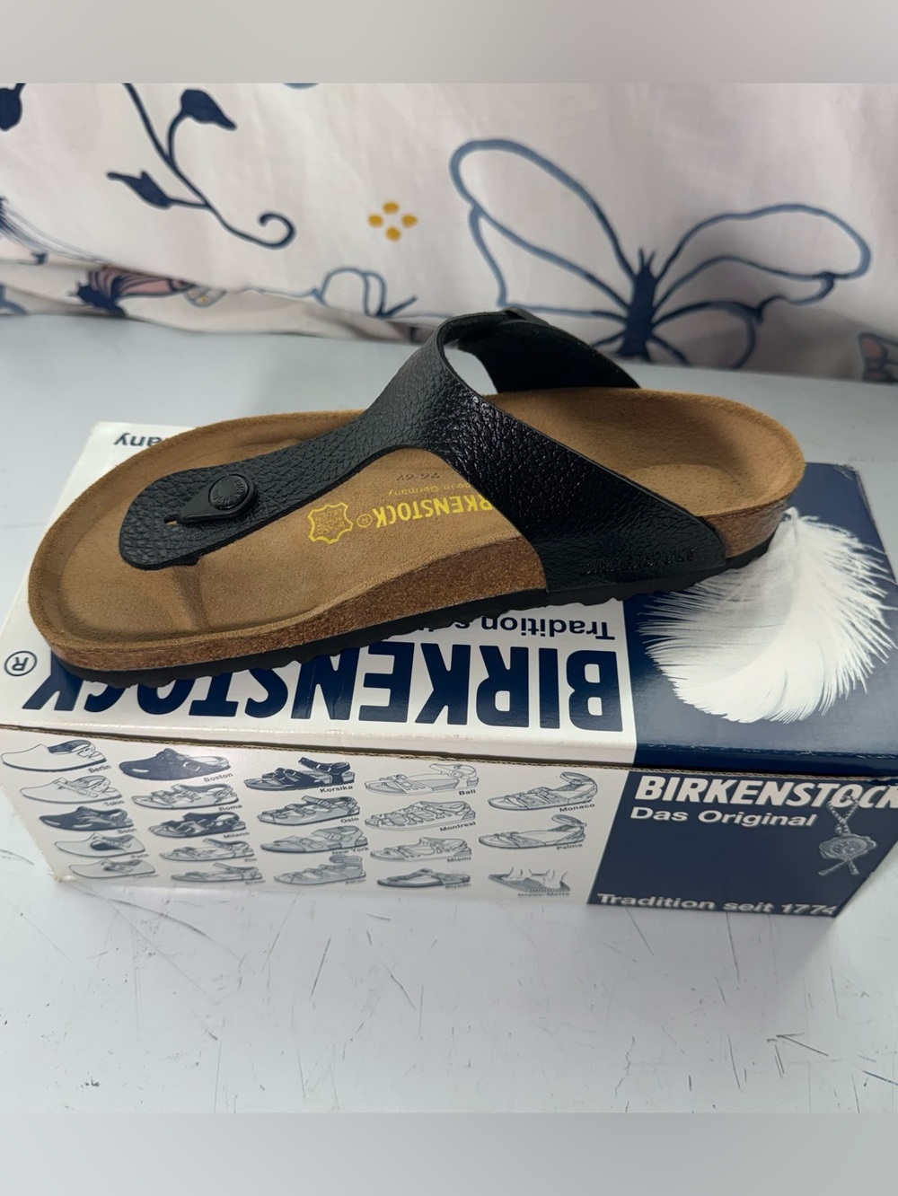 Birkenstock Gizeh Women's Leather Sandal - Size 8 EU 39 New In Vintage Box.